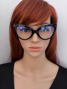 MUST BUNDLE 3 $5 ITEMS Cat-Eye Readers 1.50 Blue Light Glasses - Black